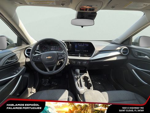 Used 2024 Chevrolet Trax LS w/ LS Convenience Package FWD image 24