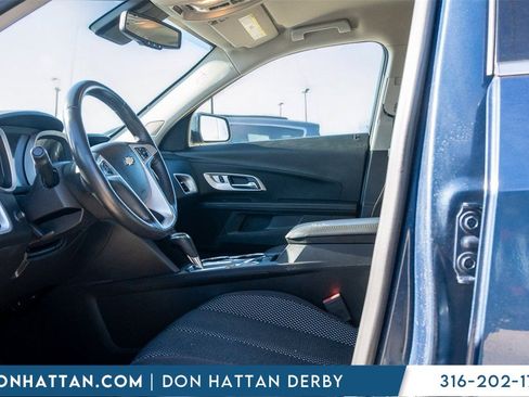 Used 2017 Chevrolet Equinox LT w/ Convenience Package image 3