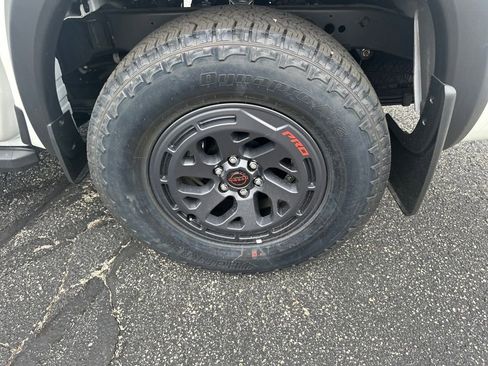 New 2025 Nissan Frontier PRO-4X image 34
