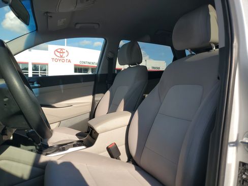 Used 2018 Hyundai Tucson SEL AWD/4WD image 16