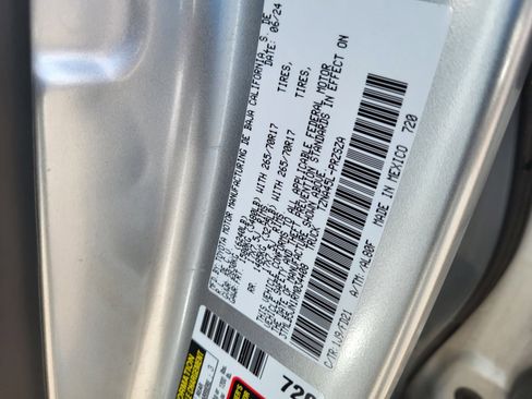 Certified 2024 Toyota Tacoma TRD Off-Road image 24