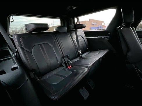 Used 2022 Ford Expedition Max Limited image 27