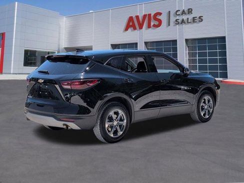 Used 2025 Chevrolet Blazer LT FWD image 6