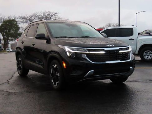 Used 2024 Kia Seltos EX image 1