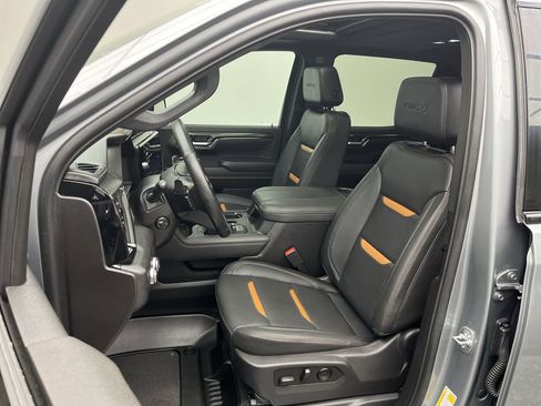 Certified 2025 GMC Sierra 1500 AT4 w/ AT4 Premium Package image 11