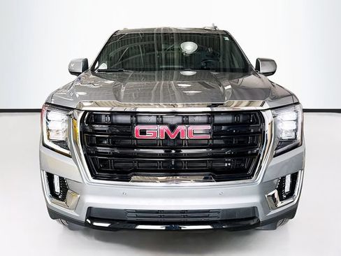 Used 2023 GMC Yukon SLE w/ LPO, Floor Liner Package AWD/4WD image 4