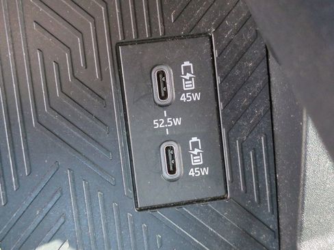 Used 2024 Toyota Tacoma TRD Off-Road image 22