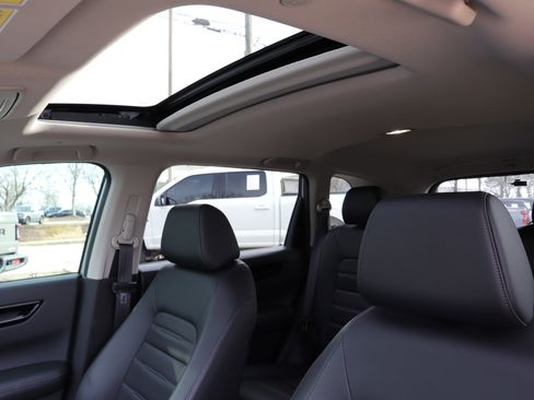 Used 2023 Honda CR-V EX-L image 7