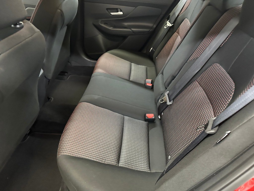 Used 2026 Nissan Sentra SR w/ Floor Mat Package FWD image 17