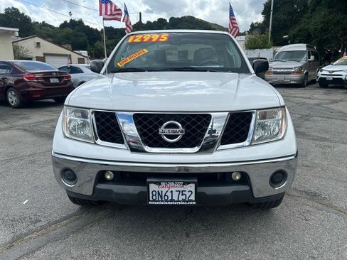 Used 2008 Nissan Frontier SE w/ SE Value Truck Pkg image 2