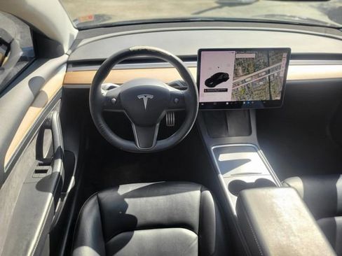Used 2021 Tesla Model 3 Performance image 12