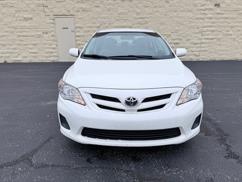 Used 2011 Toyota Corolla image 8