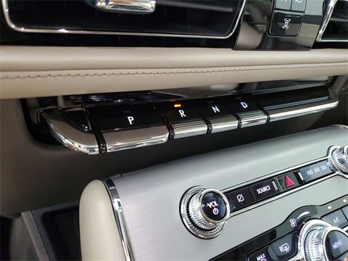 Used 2023 Lincoln Aviator 2WD image 30