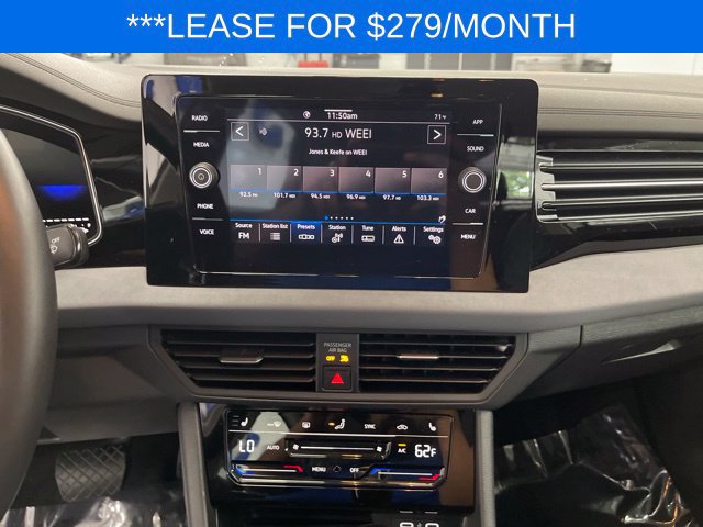 Used 2026 Volkswagen Jetta SE FWD image 21