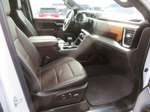 Used 2024 GMC Sierra 1500 Denali w/ Denali Reserve Package image 16