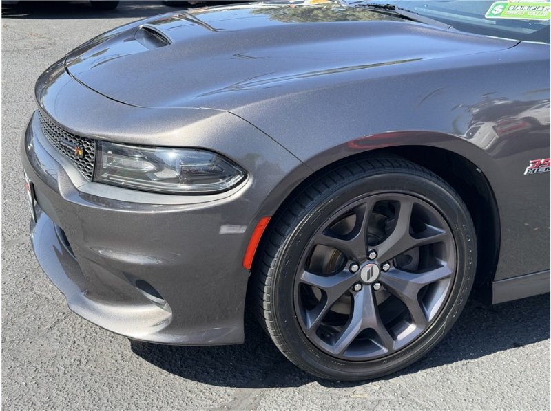 Used 2019 Dodge Charger R/T RWD image 9