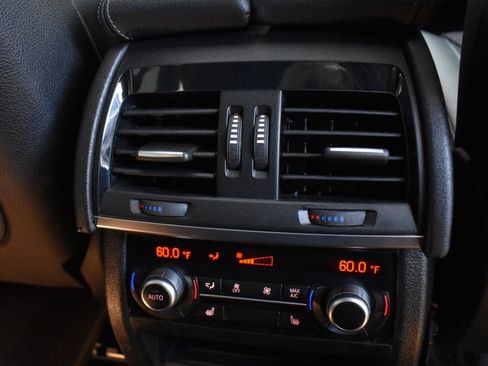 Used 2018 BMW X5 xDrive50i w/ M Sport Package image 42