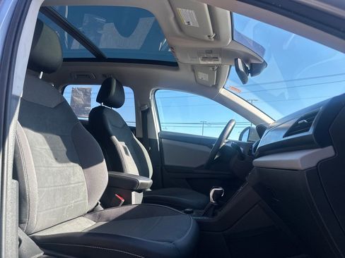 Certified 2022 Volkswagen Taos SE AWD/4WD image 15