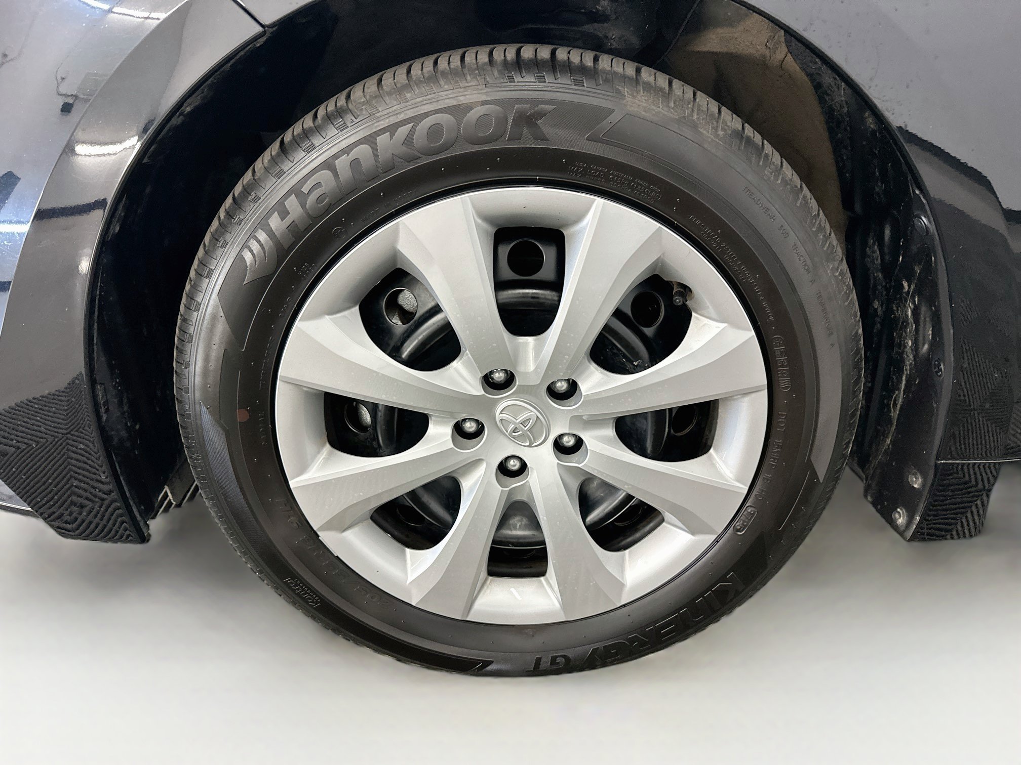 Used 2026 Toyota Corolla LE FWD image 35