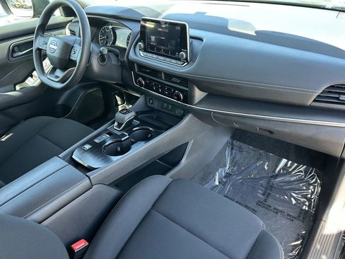 Certified 2026 Nissan Rogue S FWD image 9