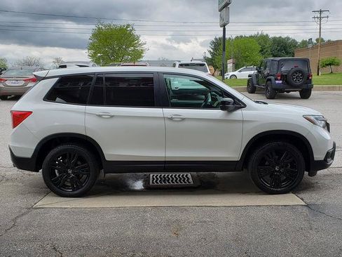 Used 2021 Honda Passport Sport image 7