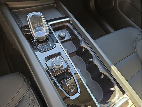 New 2026 Volvo XC60 B5 Plus w/ Protection Package Premier image 29