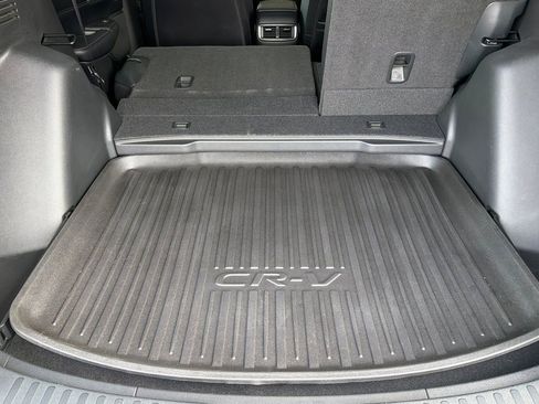 Used 2018 Honda CR-V Touring image 14