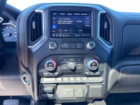 Used 2022 GMC Sierra 1500 AT4 w/ AT4 Preferred Package image 22