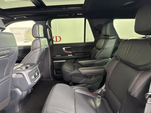 New 2025 Ford Expedition Platinum w/ Stealth Appearance Package image 19