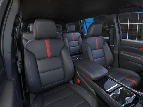 New 2026 Chevrolet Traverse RS image 16
