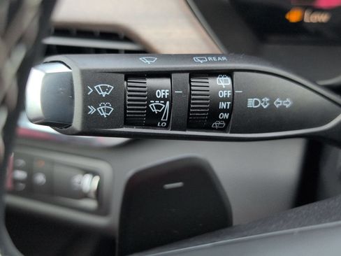 New 2026 GMC Acadia Denali Ultimate FWD image 15