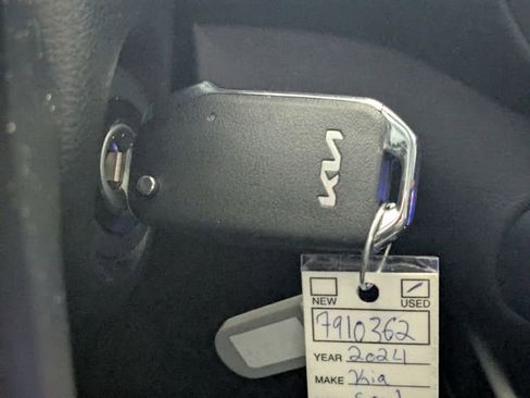 Used 2024 Kia Soul LX w/ Option Group 015 image 29