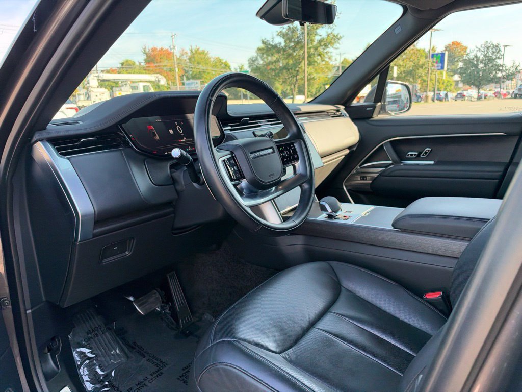 Used 2024 Land Rover Range Rover SE AWD/4WD image 15