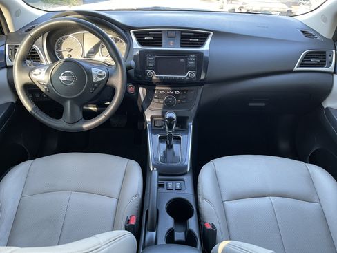 Used 2018 Nissan Sentra SR FWD image 14