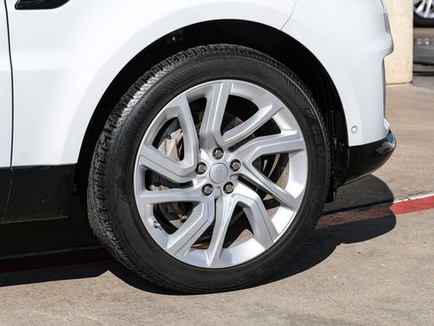 Used 2019 Land Rover Range Rover Sport HSE image 40