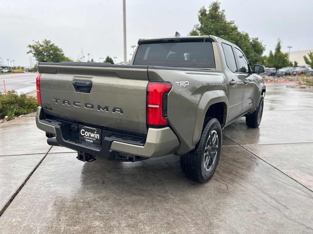 Used 2025 Toyota Tacoma TRD Sport AWD/4WD image 8