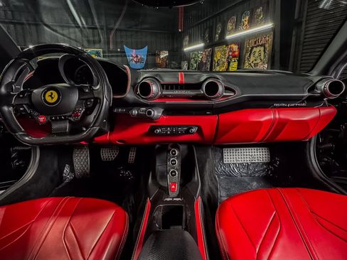Used 2019 Ferrari 812 Superfast RWD image 19