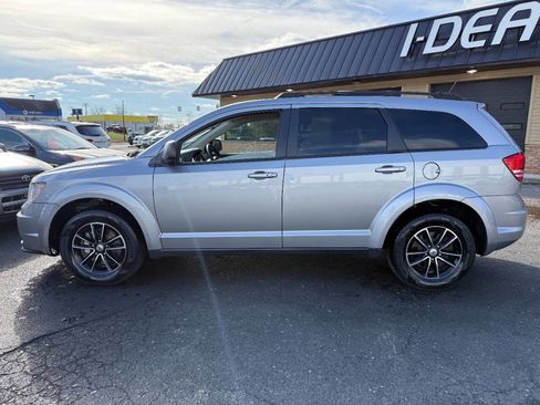 Used 2018 Dodge Journey SE w/ Connectivity Group image 8