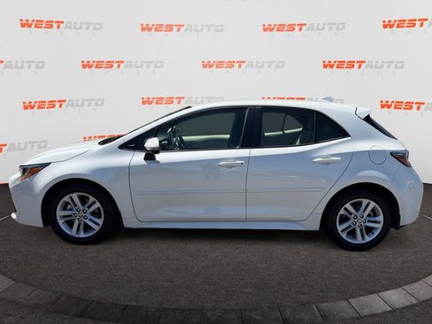 Used 2019 Toyota Corolla SE w/ SE Option Package FWD image 2