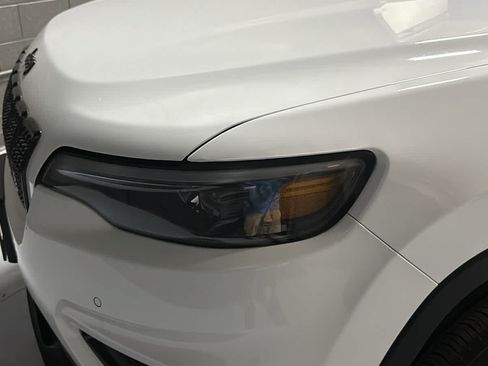 Certified 2023 Jeep Cherokee Altitude Lux w/ Mopar Interior Package AWD/4WD image 8