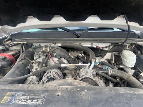 Used 2007 GMC Sierra 2500 SLT w/ Z71 Off-Road Package image 14