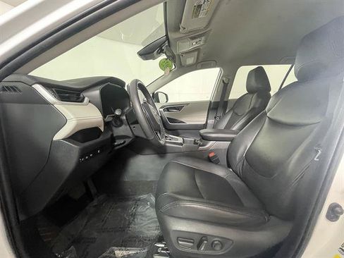 Certified 2023 Toyota RAV4 XLE w/ XLE Grade Weather Package AWD/4WD image 9
