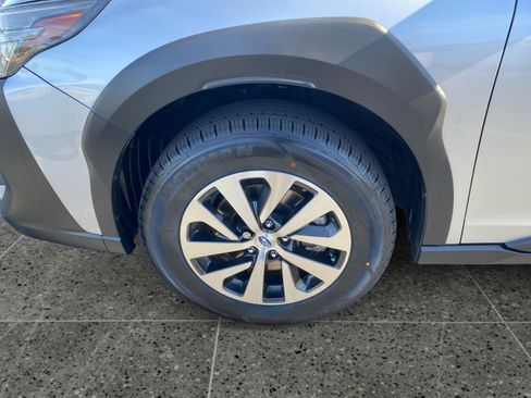 Used 2023 Subaru Outback Premium image 14