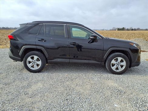 Used 2020 Toyota RAV4 XLE image 26