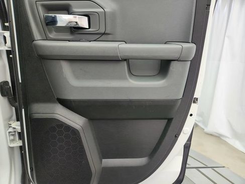 Used 2017 RAM 1500 Classic SLT AWD/4WD image 24