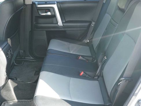 Used 2016 Toyota 4Runner SR5 Premium RWD image 18