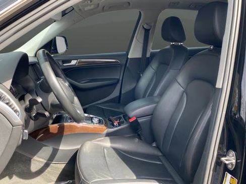 Used 2017 Audi Q5 2.0T Premium image 9