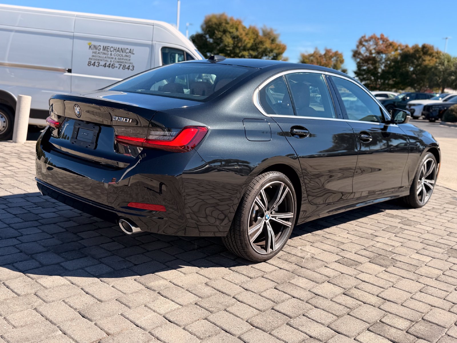 Used 2024 BMW 330i xDrive Sedan w/ Convenience Package AWD/4WD image 9