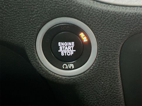 Used 2021 Dodge Charger R/T image 28