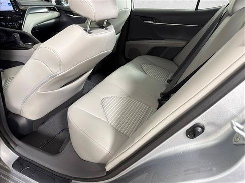 Used 2024 Toyota Camry SE w/ Convenience Package FWD image 19